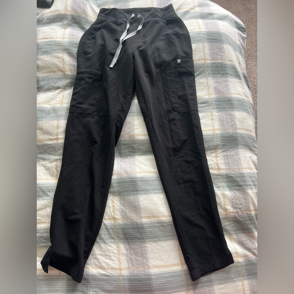 FIGS High Waisted Zola Skinny Scrub Pants